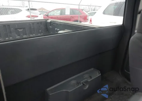 2003 Chevrolet S-10 Ls z USA, uszkodzony, nr VIN 1GCDT19XX38217852